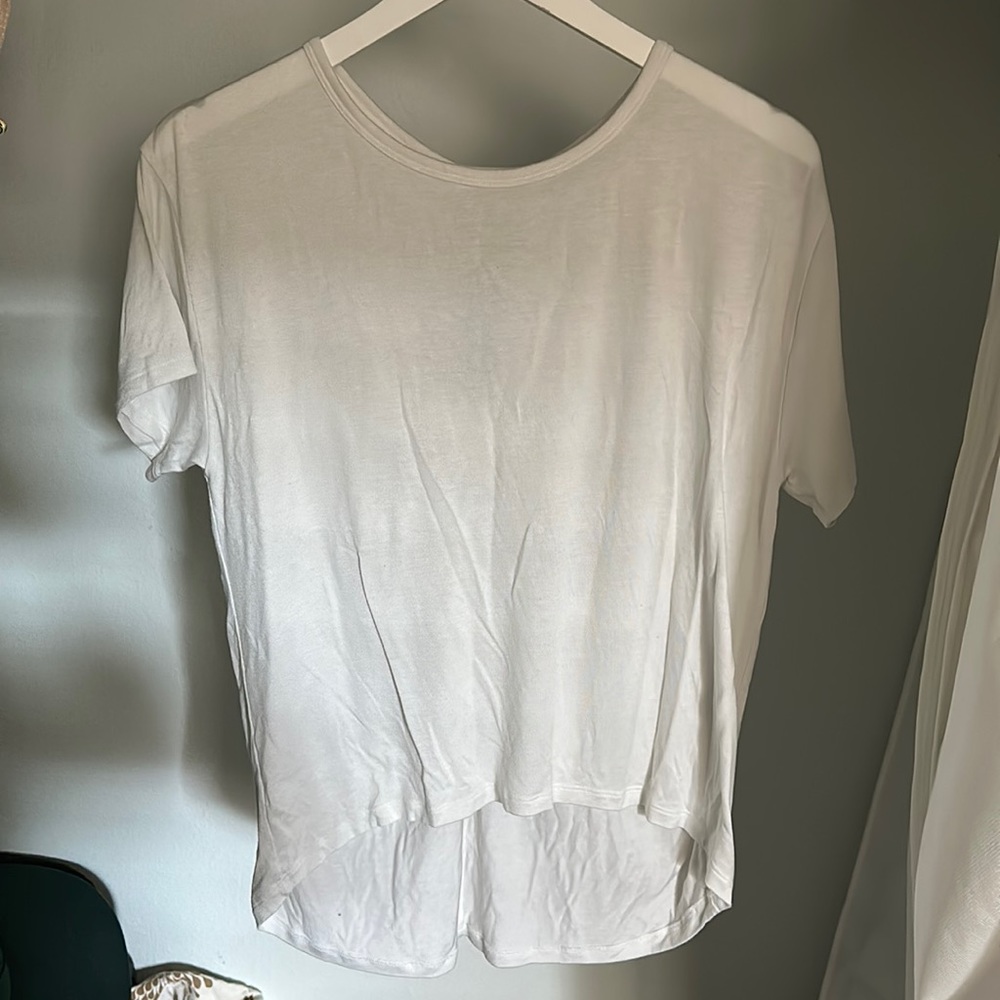 Athleta white t shirt